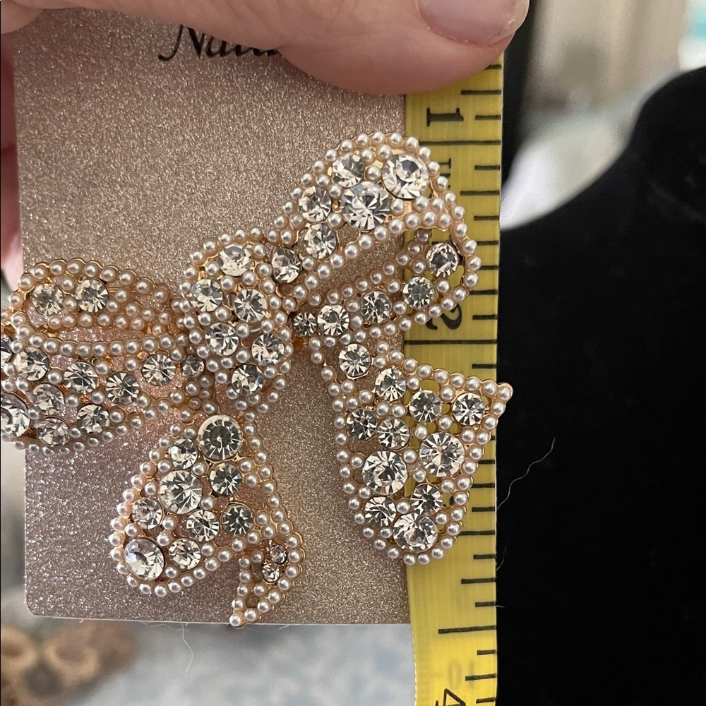 Natasha Couture Pearl and Crystal Bow Brooch - Picture 3 of 3